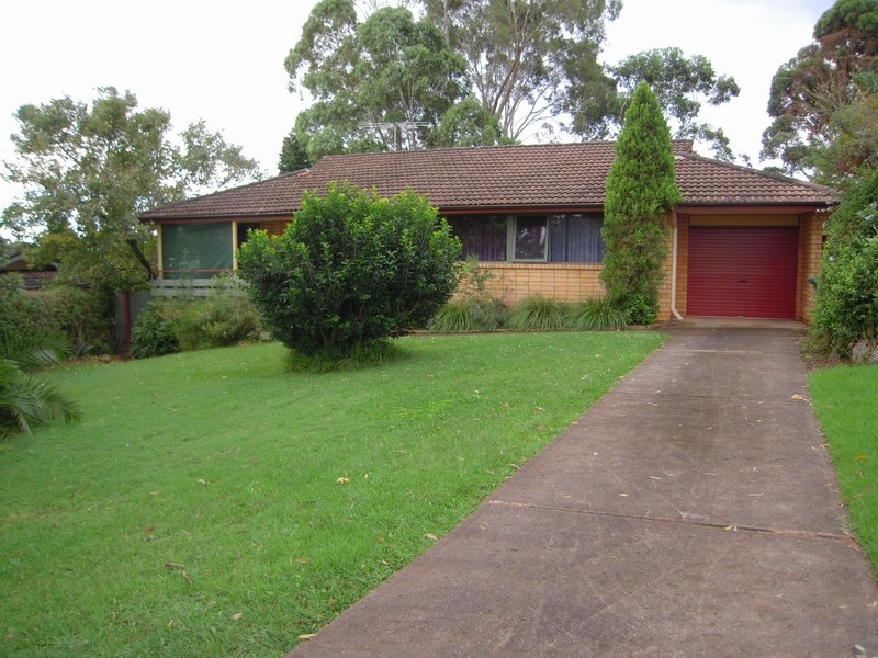18 Omaru Crescent, Bradbury NSW 2560