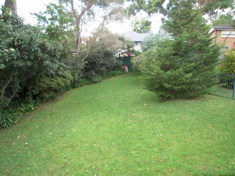 18 Omaru Crescent, Bradbury NSW 2560