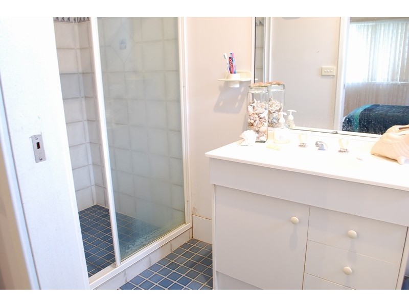 2 Coraki Ave, Campbelltown NSW 2560