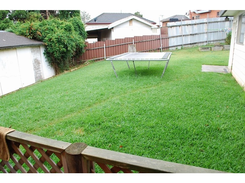 2 Coraki Ave, Campbelltown NSW 2560