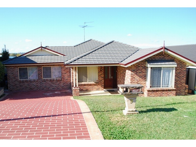 9 St Agnes Way, Blair Athol NSW 2560