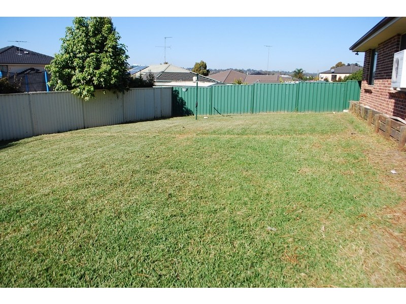 9 St Agnes Way, Blair Athol NSW 2560