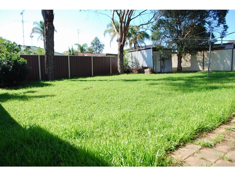 5 Patonga Close, Woodbine NSW 2560