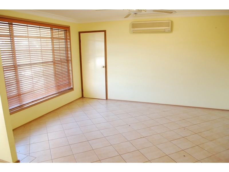 6 Carandini Street, St Helens Park NSW 2560