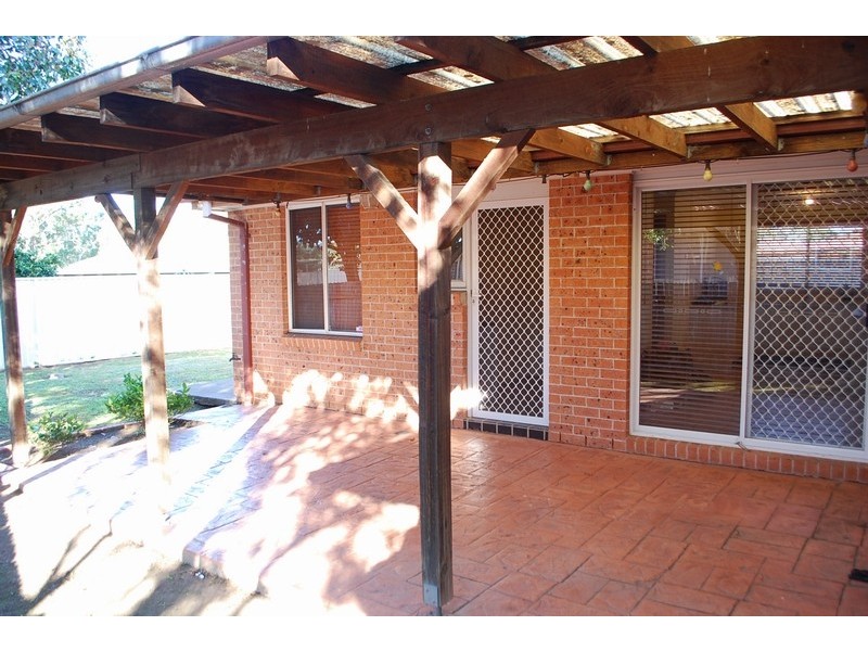 6 Carandini Street, St Helens Park NSW 2560