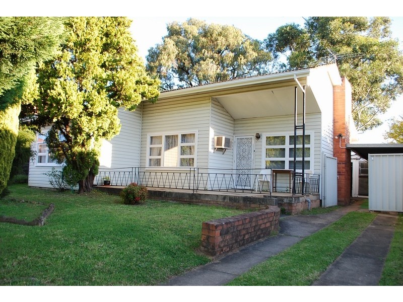 21 Tyler Street, Campbelltown NSW 2560