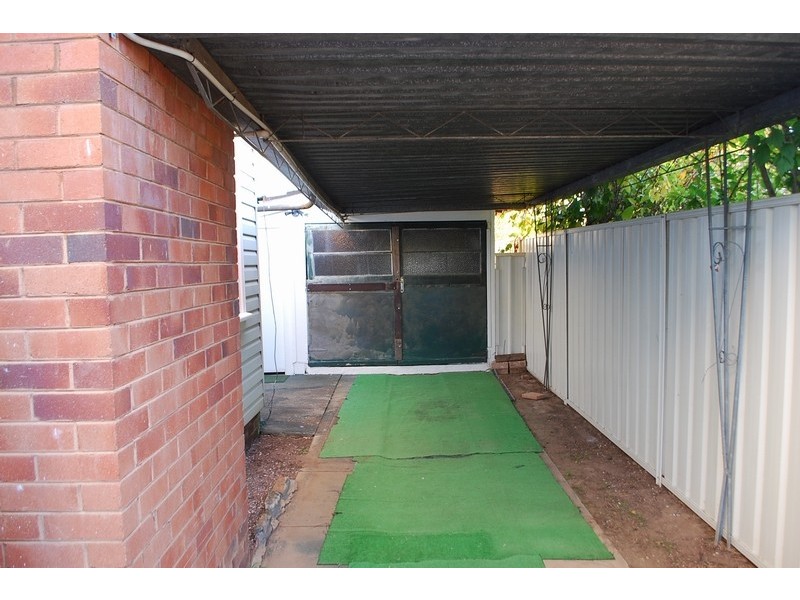 21 Tyler Street, Campbelltown NSW 2560