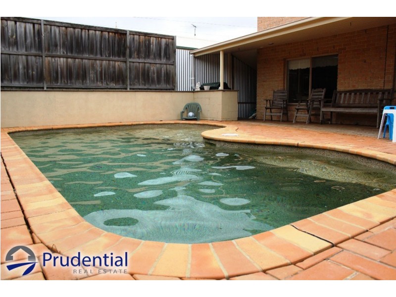 32 Woolshed Place, Currans Hill NSW 2567