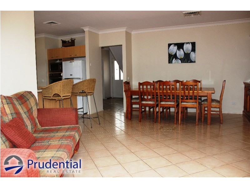 32 Woolshed Place, Currans Hill NSW 2567
