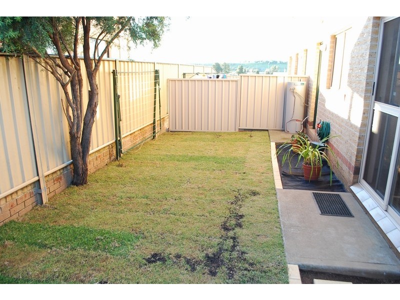 2/91 Minto Road, Minto NSW 2566