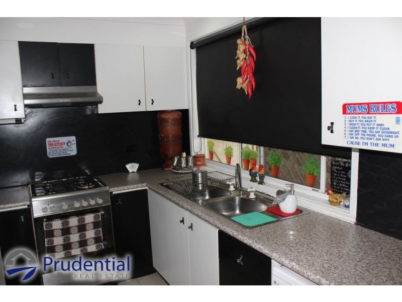 7 Lochalsh Street, St Andrews NSW 2566