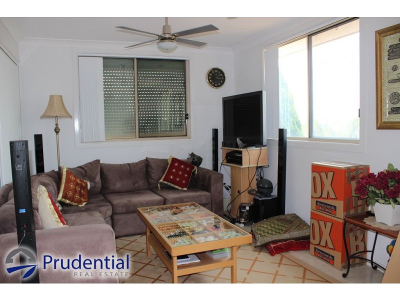 7 Lochalsh Street, St Andrews NSW 2566