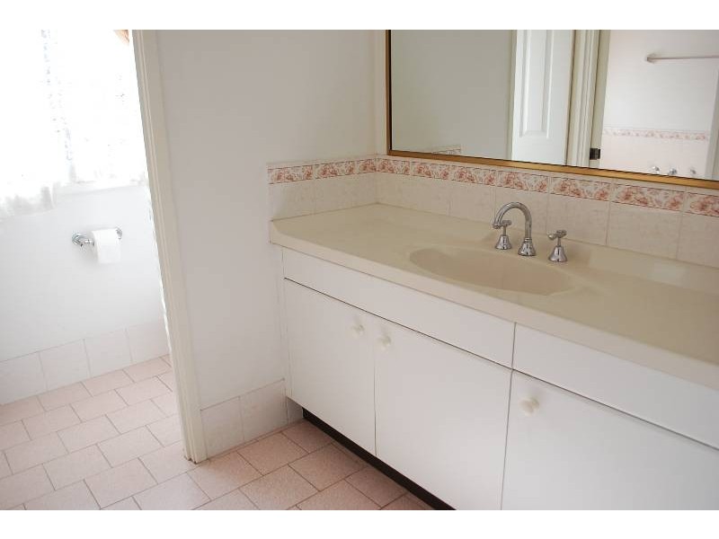 1 Danburite Place, Eagle Vale NSW 2558