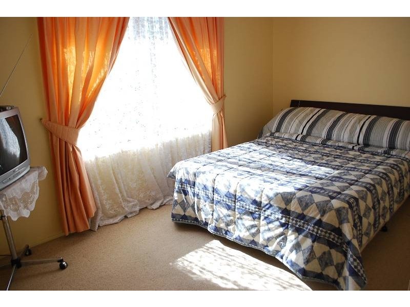 1 Danburite Place, Eagle Vale NSW 2558