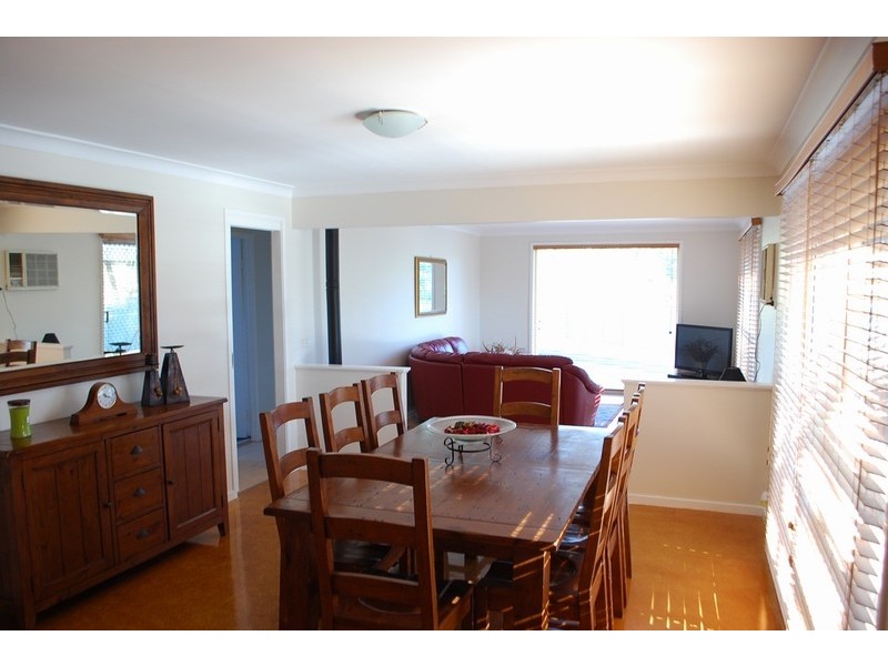 33 Chalcedony Street, Eagle Vale NSW 2558