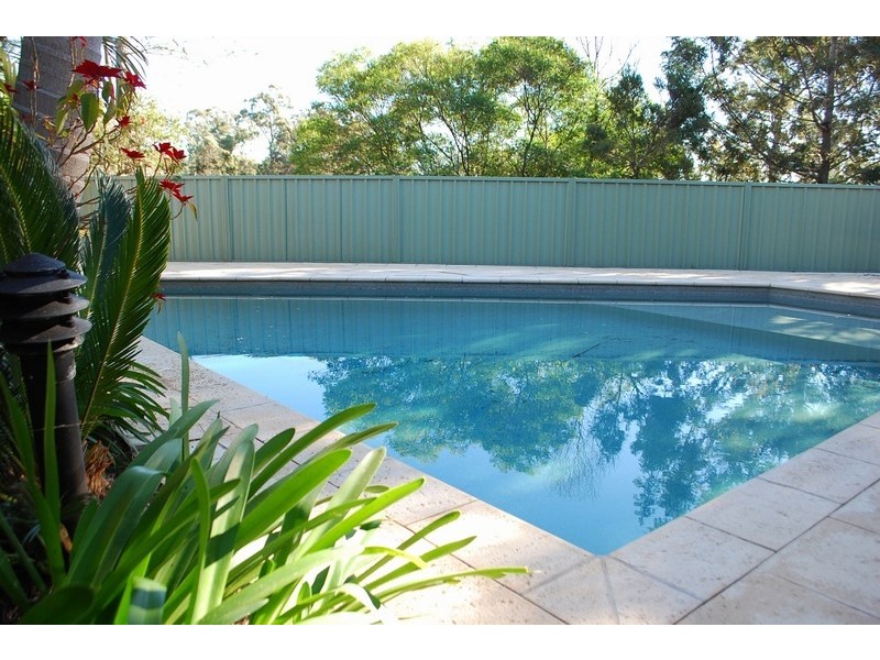 33 Chalcedony Street, Eagle Vale NSW 2558