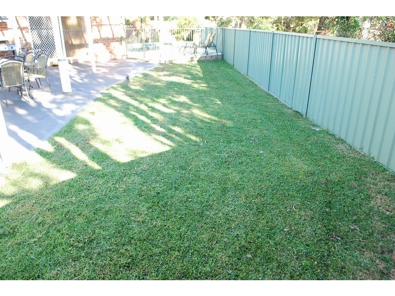 33 Chalcedony Street, Eagle Vale NSW 2558