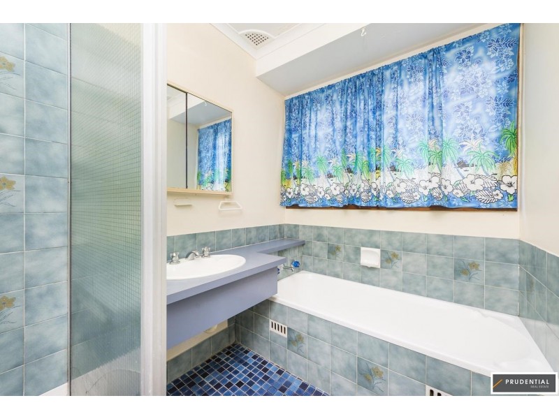 6 Moselle Place, Eschol Park NSW 2558