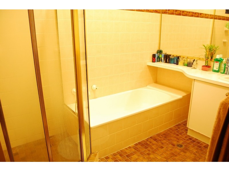3/11 Woolpack Ave, Elderslie NSW 2570