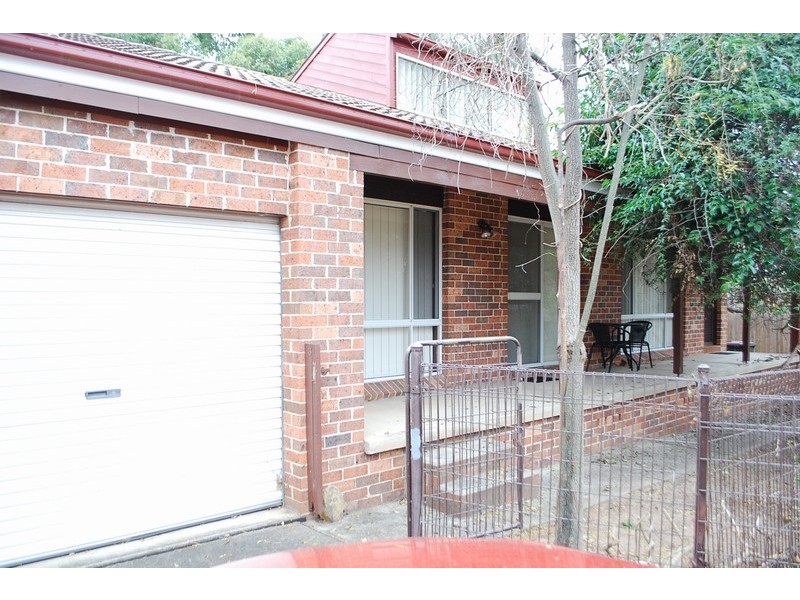 3/11 Woolpack Ave, Elderslie NSW 2570