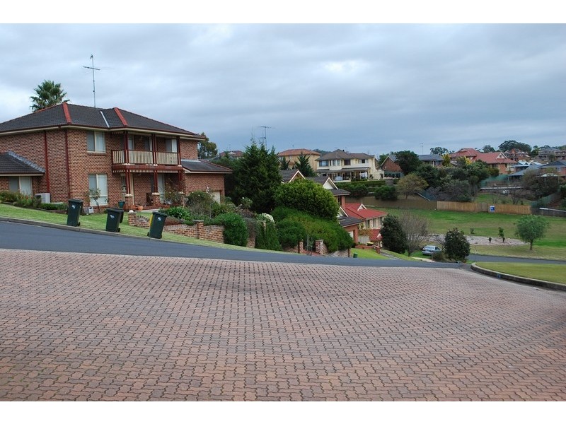 9 Mountain View Avenue, Glen Alpine NSW 2560