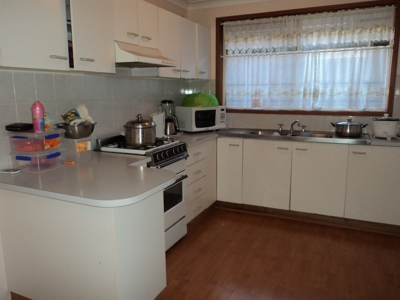 1/4 Capulet Place, Rosemeadow NSW 2560