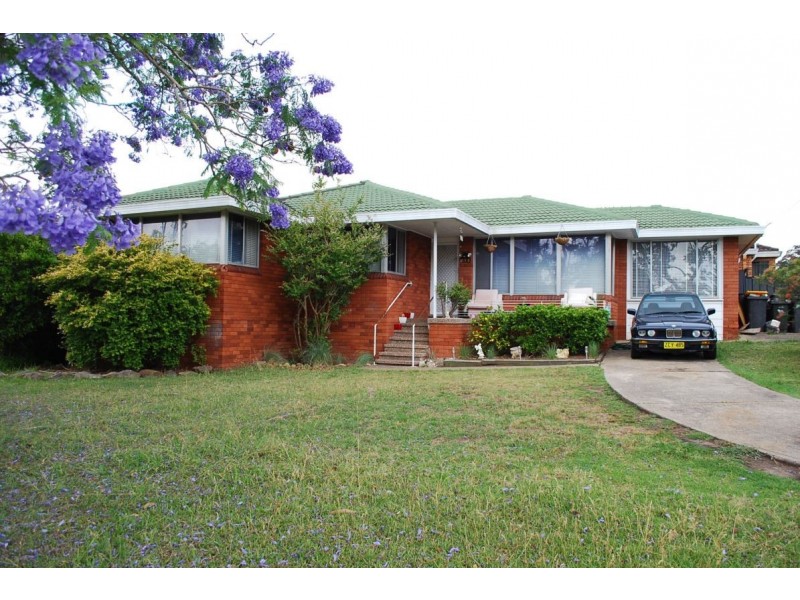 216 St Johns Road, Bradbury NSW 2560