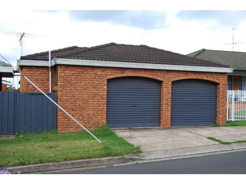 216 St Johns Road, Bradbury NSW 2560