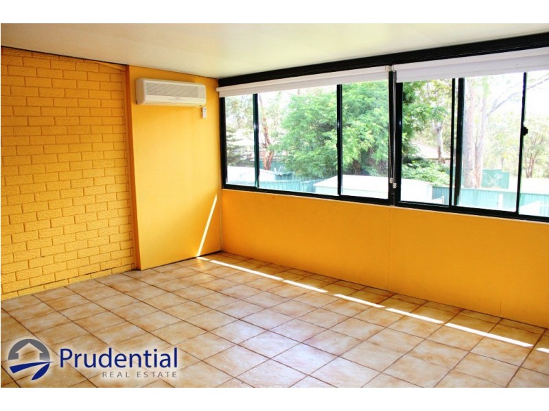 240 The Parkway, Bradbury NSW 2560