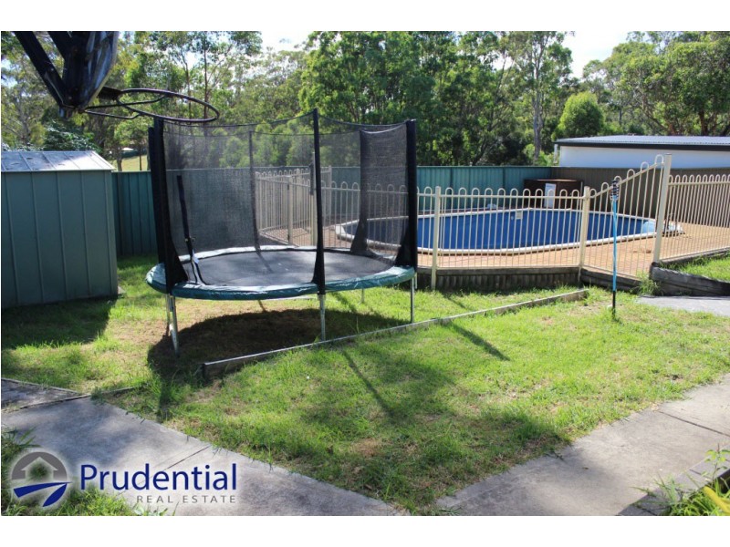 240 The Parkway, Bradbury NSW 2560