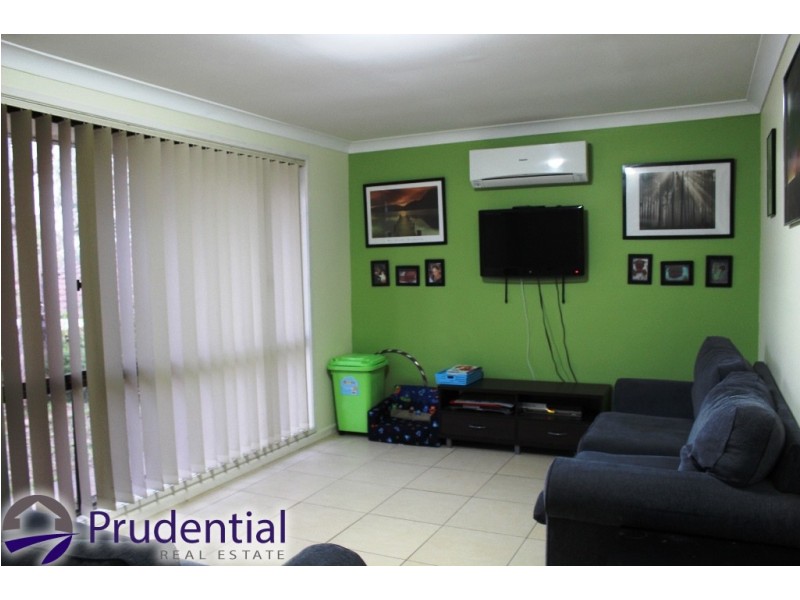 6 Jarley Place, Ambarvale NSW 2560