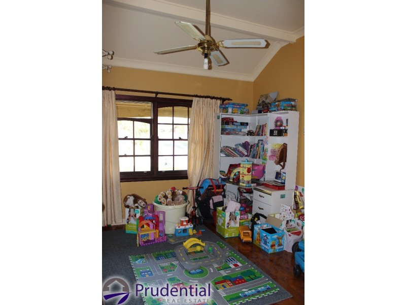 53 Waminda Avenue, Campbelltown NSW 2560