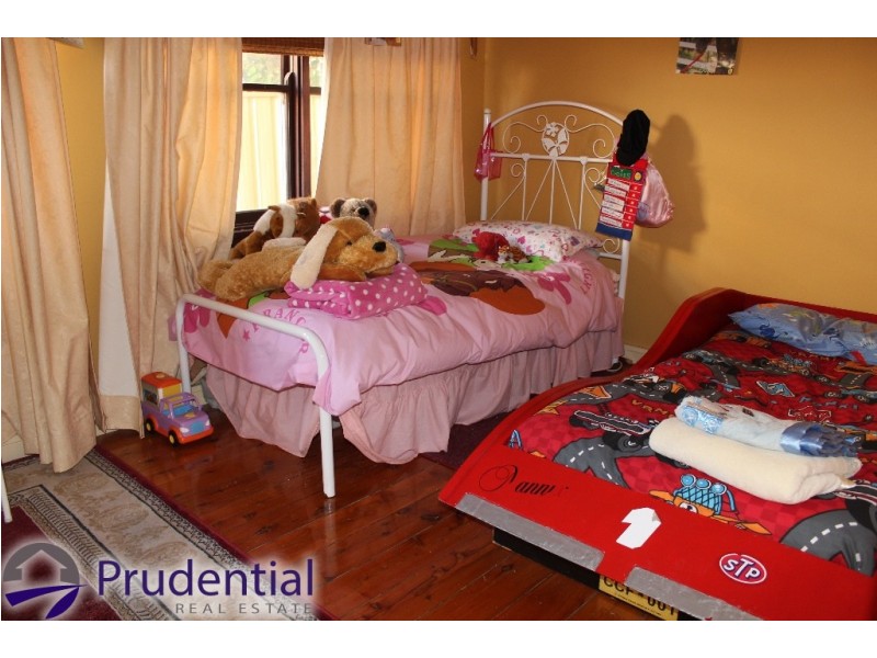 53 Waminda Avenue, Campbelltown NSW 2560