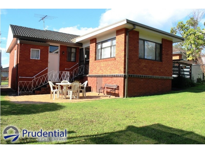 17 Wordsworth Avenue, Leumeah NSW 2560
