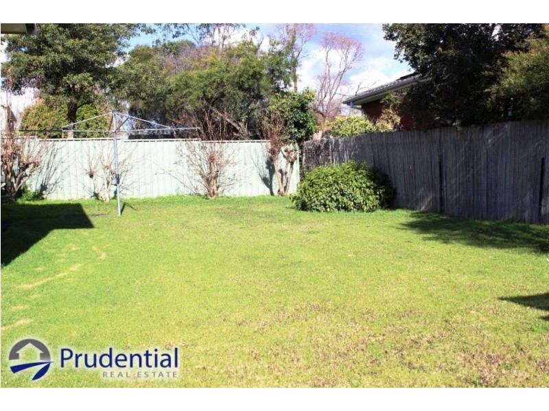 17 Wordsworth Avenue, Leumeah NSW 2560