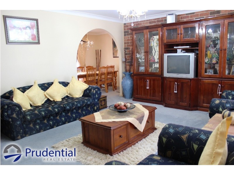 18 Siddeley Place, Raby NSW 2566