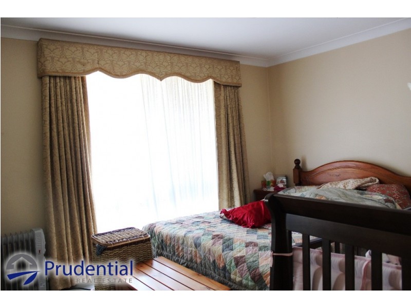 18 Siddeley Place, Raby NSW 2566