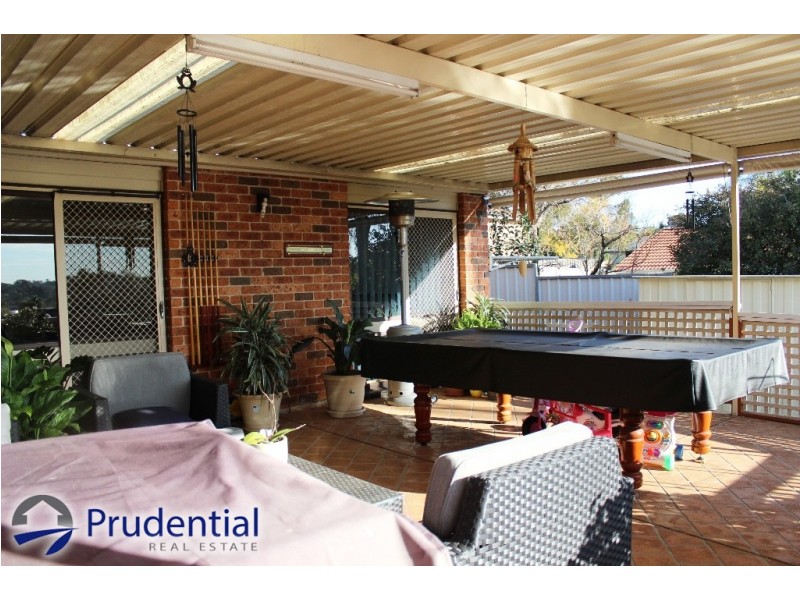 18 Siddeley Place, Raby NSW 2566