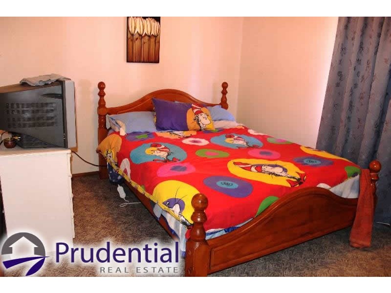 1/32 Bernardo Street, Rosemeadow NSW 2560