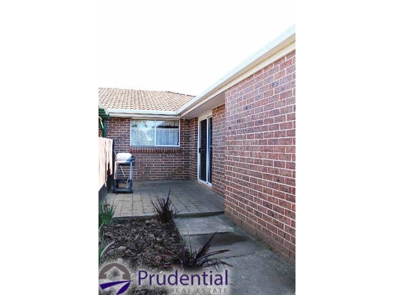 1/32 Bernardo Street, Rosemeadow NSW 2560