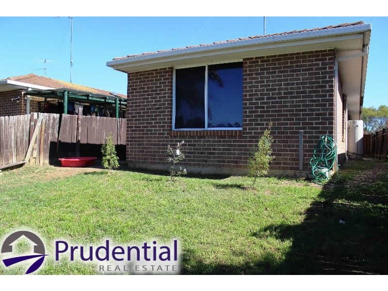 1/32 Bernardo Street, Rosemeadow NSW 2560
