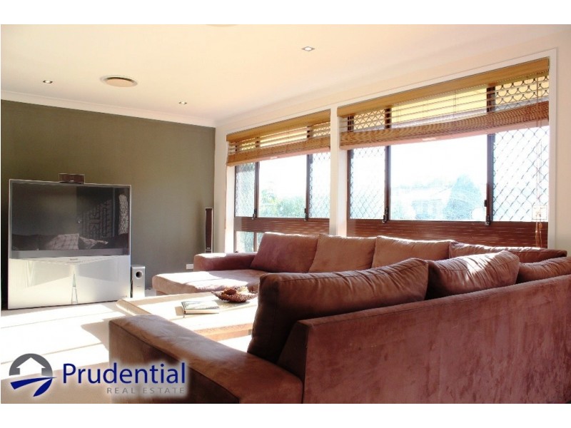 16 Mona Vale Place, Woodbine NSW 2560