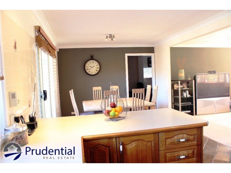 16 Mona Vale Place, Woodbine NSW 2560