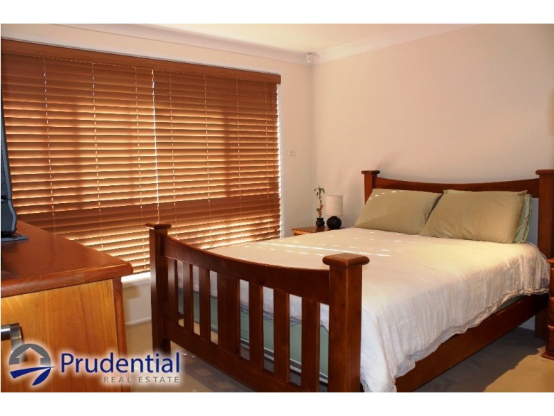 16 Mona Vale Place, Woodbine NSW 2560