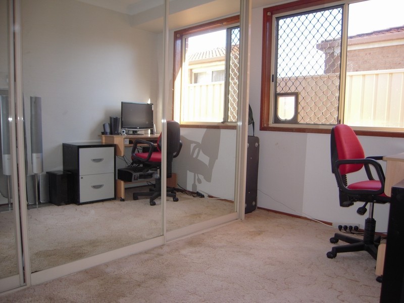 12 Davy Place, St Helens Park NSW 2560