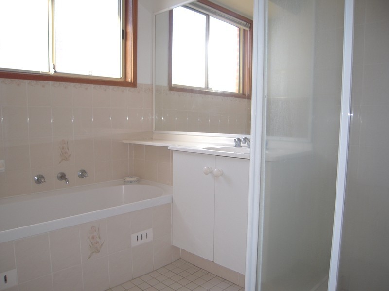 12 Davy Place, St Helens Park NSW 2560