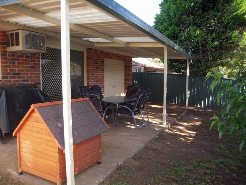 12 Davy Place, St Helens Park NSW 2560