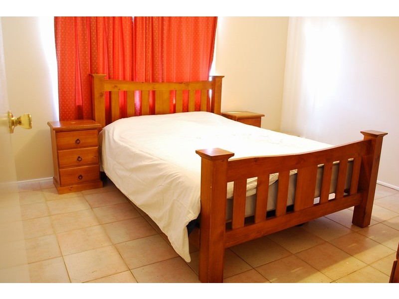 41 St Helens Park Dr, St Helens Park NSW 2560