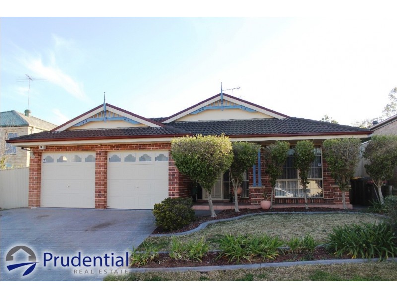 44 Archibald Cres, Rosemeadow NSW 2560