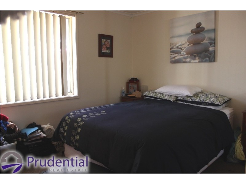 44 Ironside Drive, St Helens Park NSW 2560